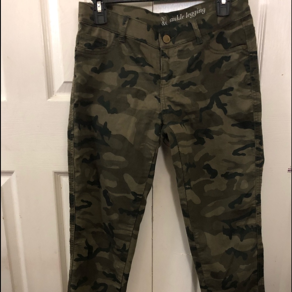 Woman’s ankle leggings